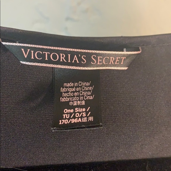 Victoria’s Secret Robe - Picture 2 of 3